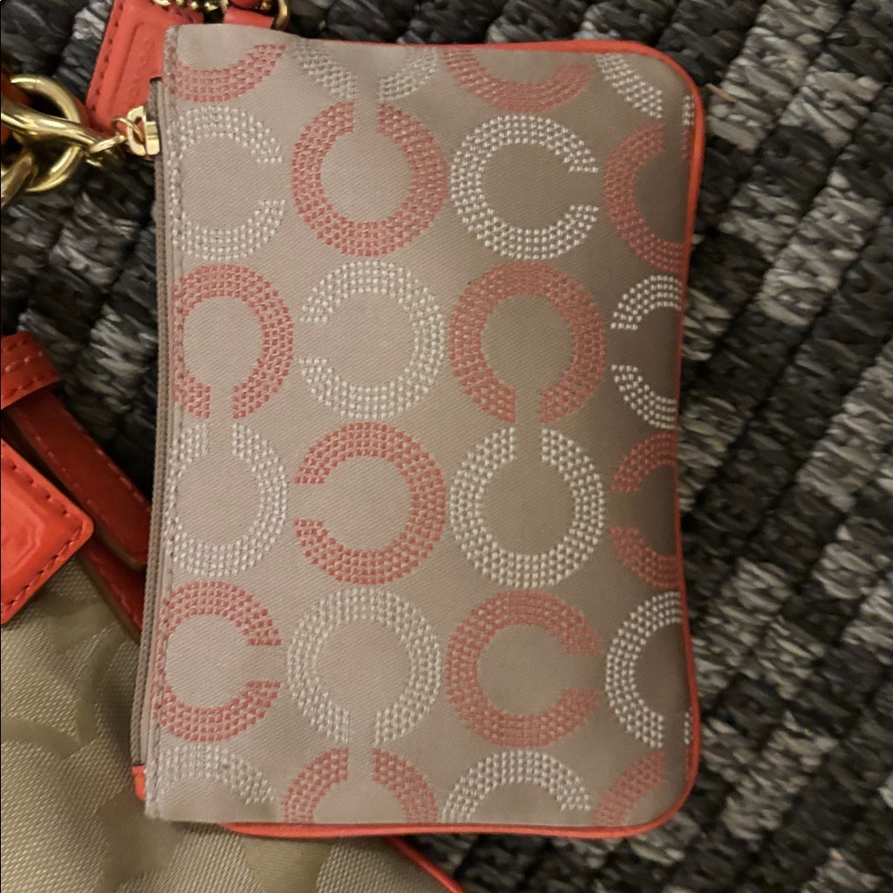 Stylish Gold and Pink Women's Bag/ Bundle of two - Picture 6 of 15